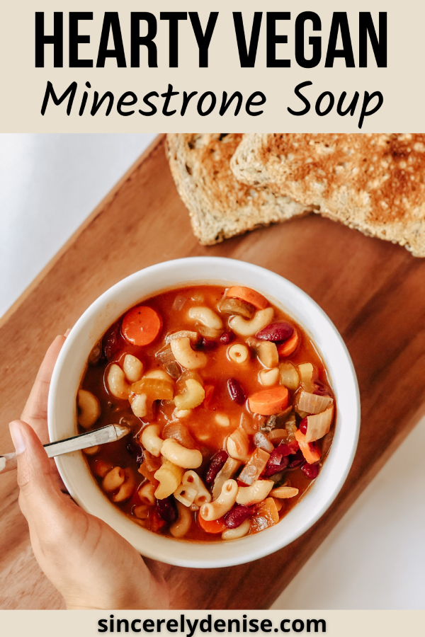 hearty vegan minestrone soup